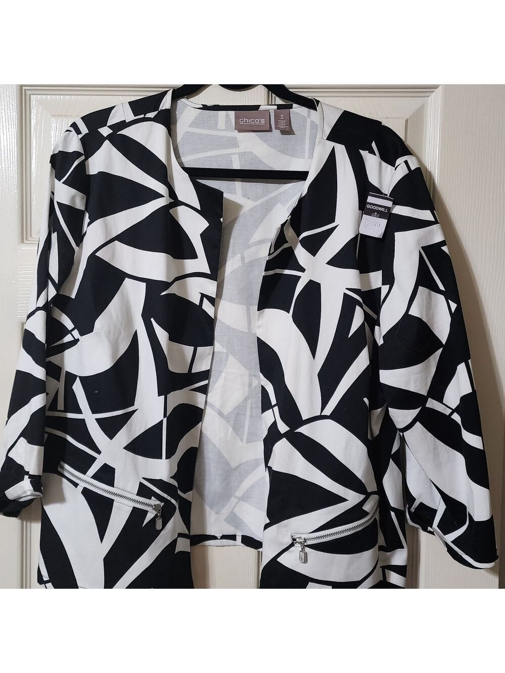 Black and White Abstract Women's Top 3 Pieces